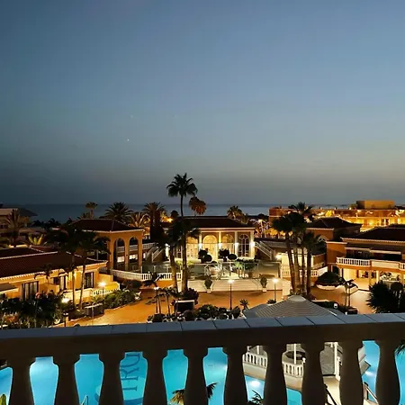 Apartment Stunning Sea View Tenerife Royal Gardens Resort! Playa de las Americas (Tenerife)